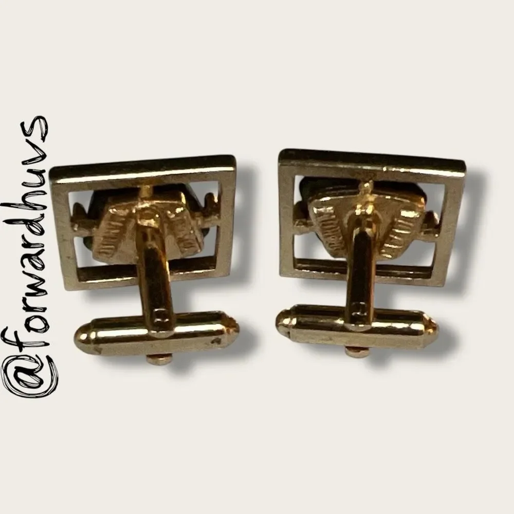Sarah Coventry Gold Tone Cufflinks – 3/4” Green Stone